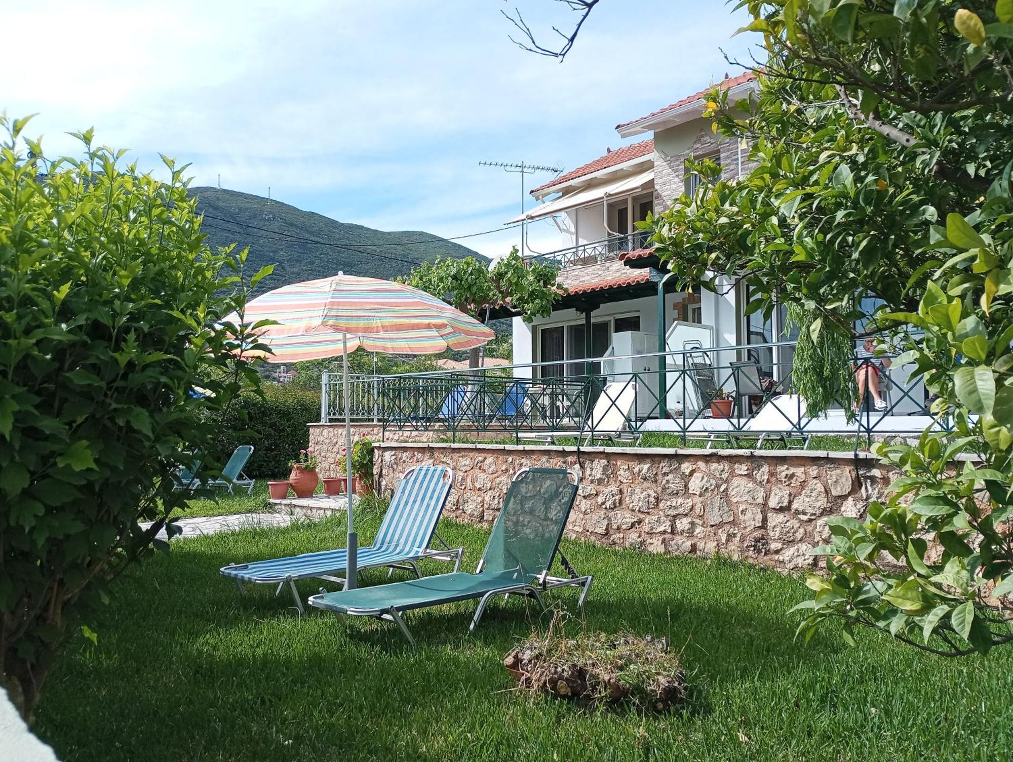 Queen Bay Studios Vasiliki  Exterior photo