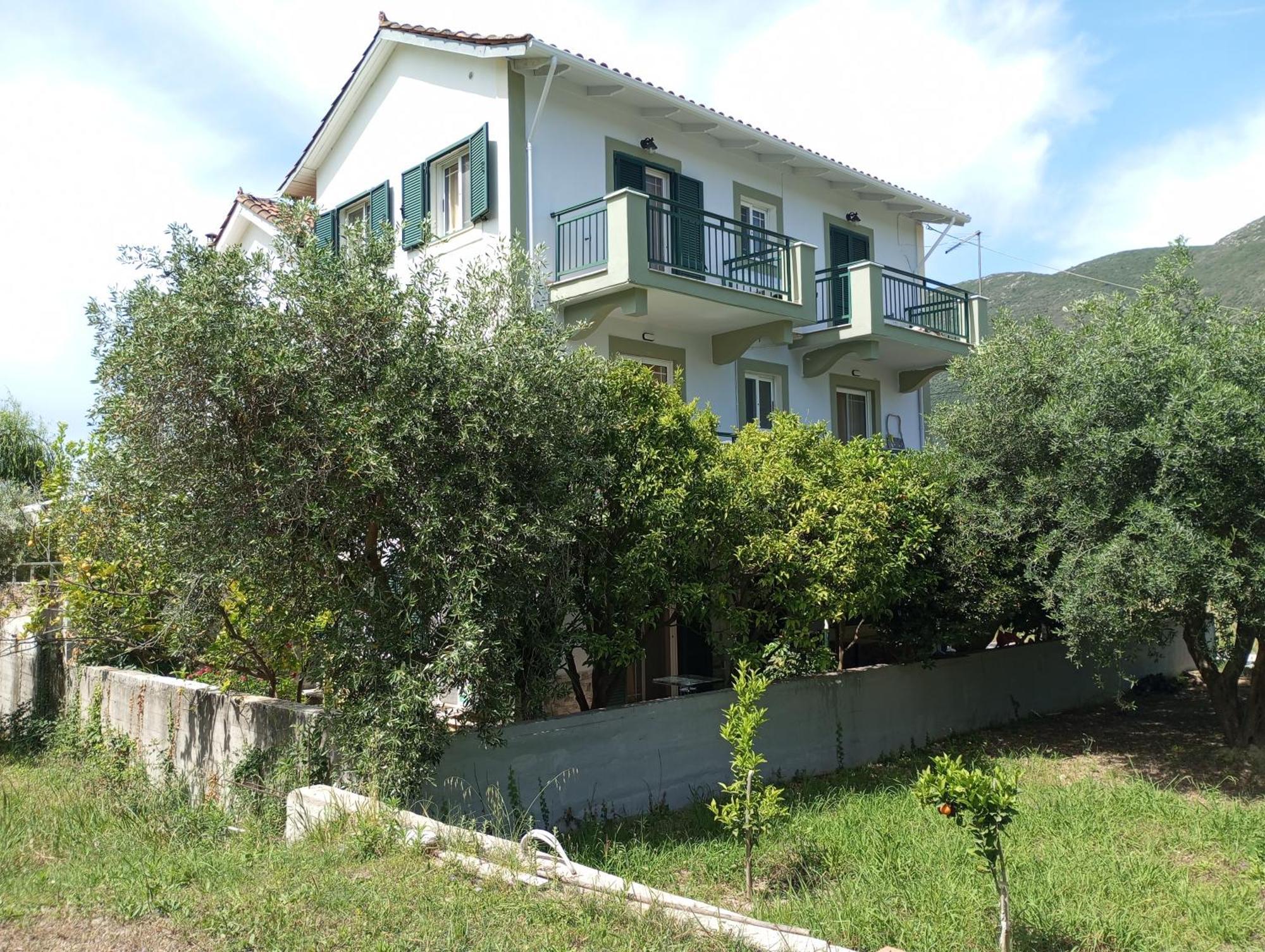 Queen Bay Studios Vasiliki  Exterior photo